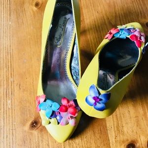 Poetic license heels